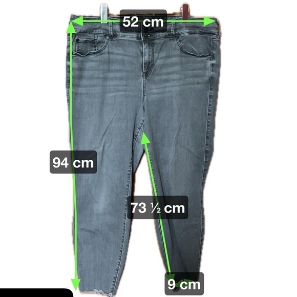 22 - torrid Jegging Jeans - Picture 5 of 5